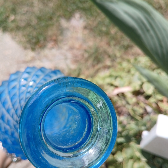 VTG. "EMPOLI" 21" ICY BLUE DIAMOND DESIGN & STOPPER GENIE GLASS BOTTLE - Picture 3 of 6